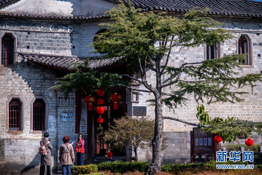 (图文互动)(6)跨越发展起宏图 信心满怀著华章——习近平总书记考察云南回访记